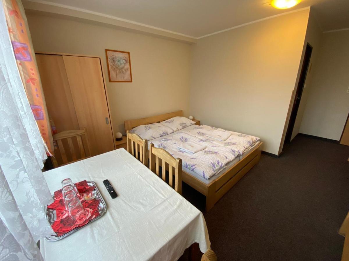 Penzion Pod Zamkem Pruhonice Room photo